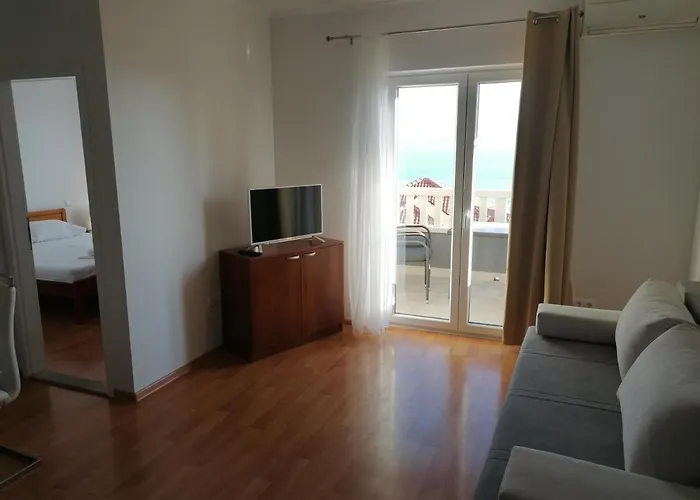 Dinko Apartment Duće