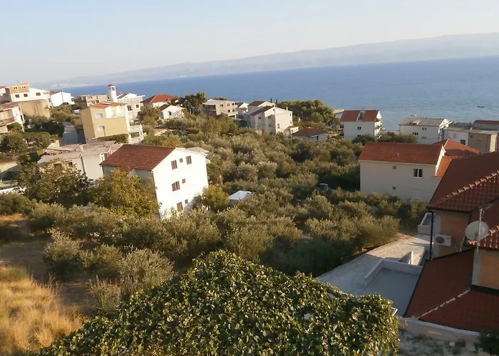 Apartment Dinko Duće