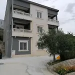 Διαμέρισμα Dinko Duće